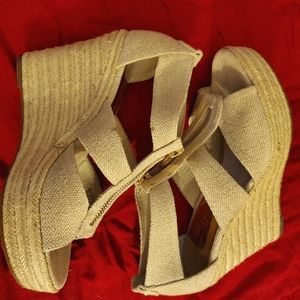 Wedges - SZ 7 WOMEN LIKE NEW!